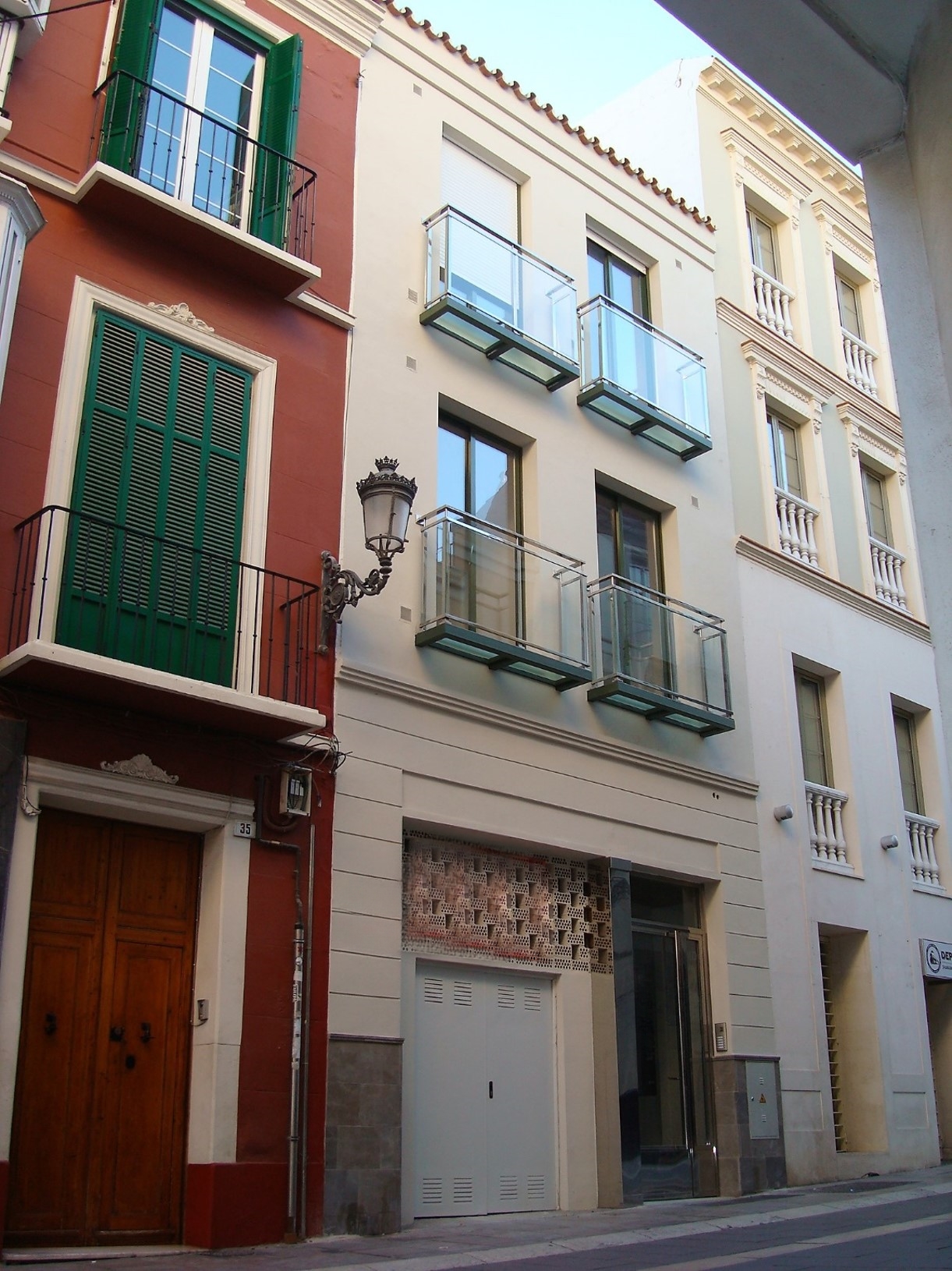 EDIFICIO 10 VIVIENDAS CALLE MADRE DE DIOS Nº37 (MÁLAGA)