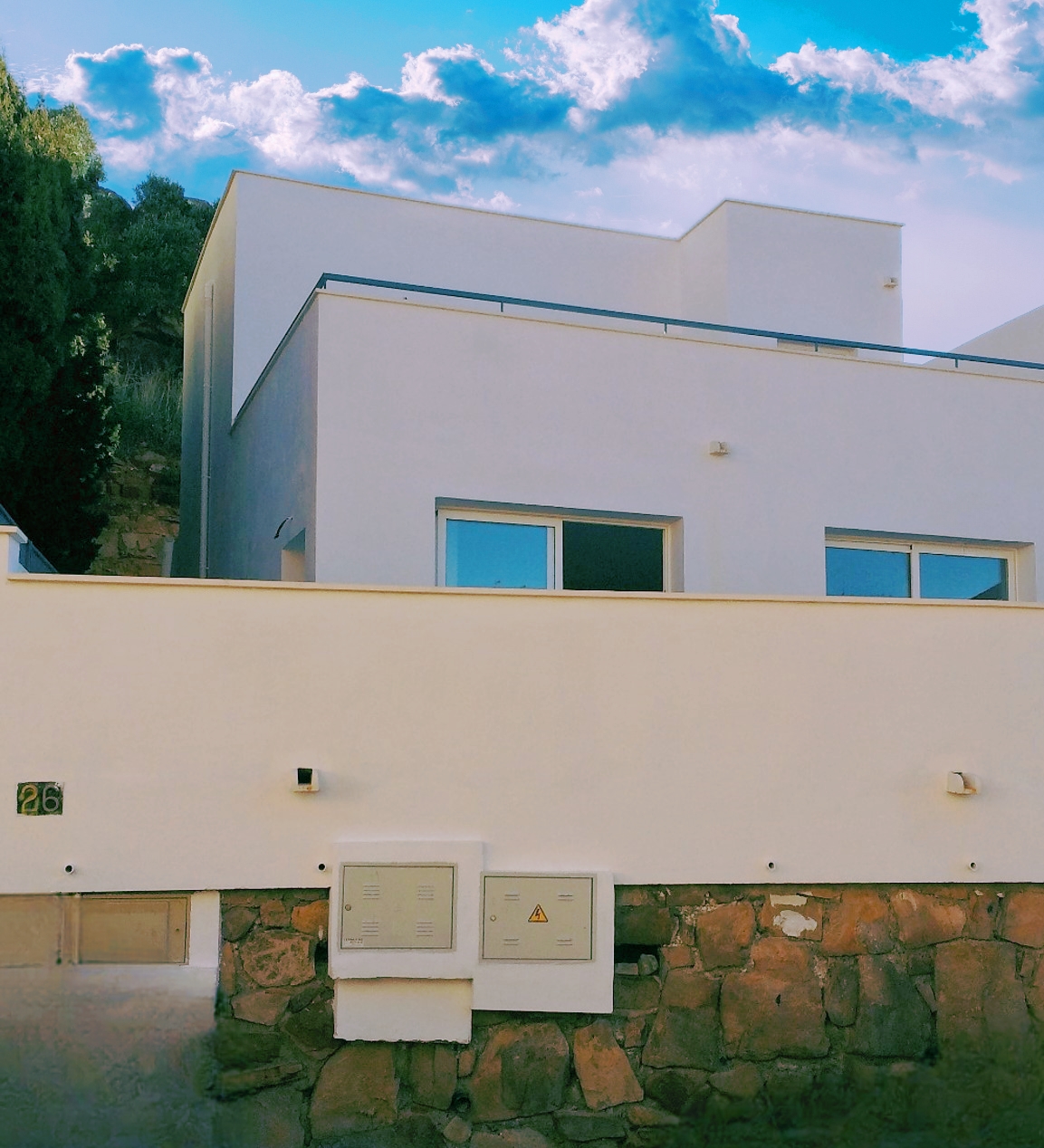 REFORMA Y ELEVACIÓN DE PLANTA DE VIVIENDA UNIFAMILIAR EN CALLE LIEBRE Nº26 (MÁLAGA)