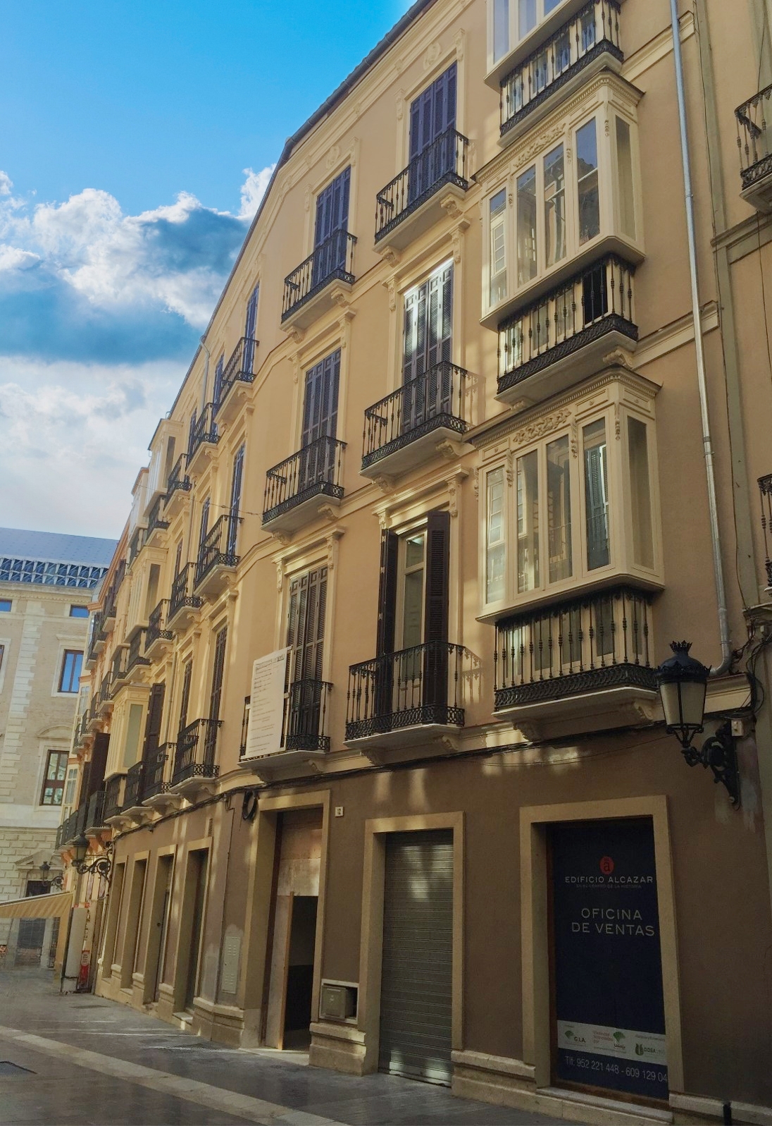 REHABILITACIÓN DE EDIFICIO Y CAMBIO DE CUBIERTA EN CALLE CISTER Nº12 (MÁLAGA)