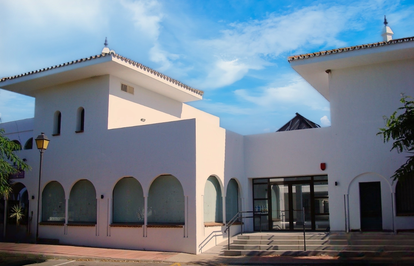 REFORMA DE CENTRO COMERCIAL MARINA DE CASARES (CASARES)